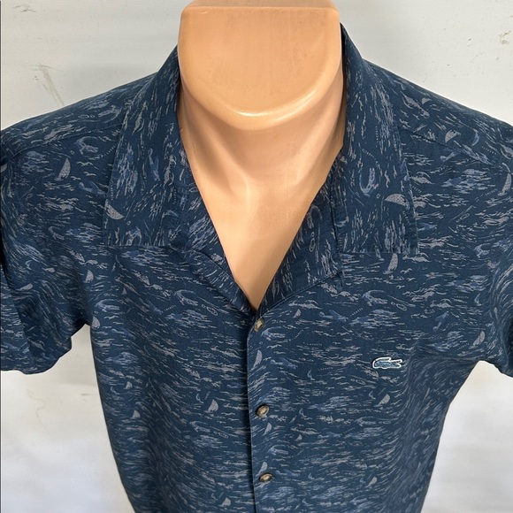 Lacoste short sleeve button down Hawaiian shirt. Size 42 (L) - Picture 3 of 7